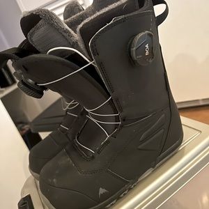 Men’s Burton Snow Boots 7M
